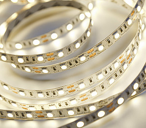 FITA LED TASCHIBRA  12W 60 LEDS/M 5M 12V COM FONTE AUTOVOLT